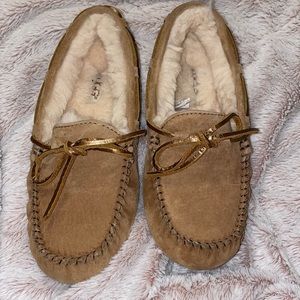 UGG Dakota Slippers